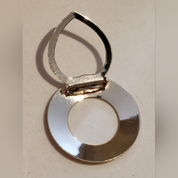 Scarf Clip / Leiba Gold Tone Round Wreath Shaped - Picture 3 of 4